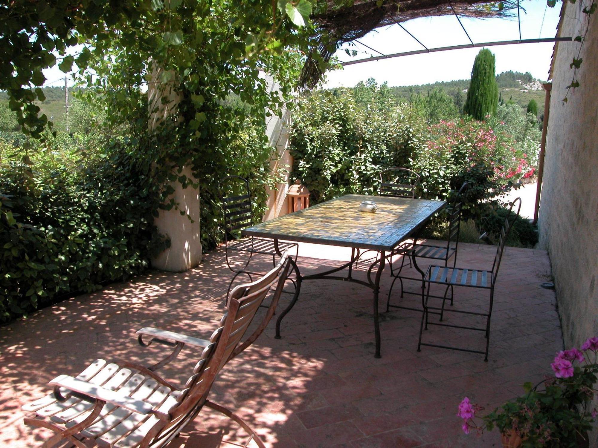 Le Mazet De La Dame Bed & Breakfast Barbentane Dış mekan fotoğraf