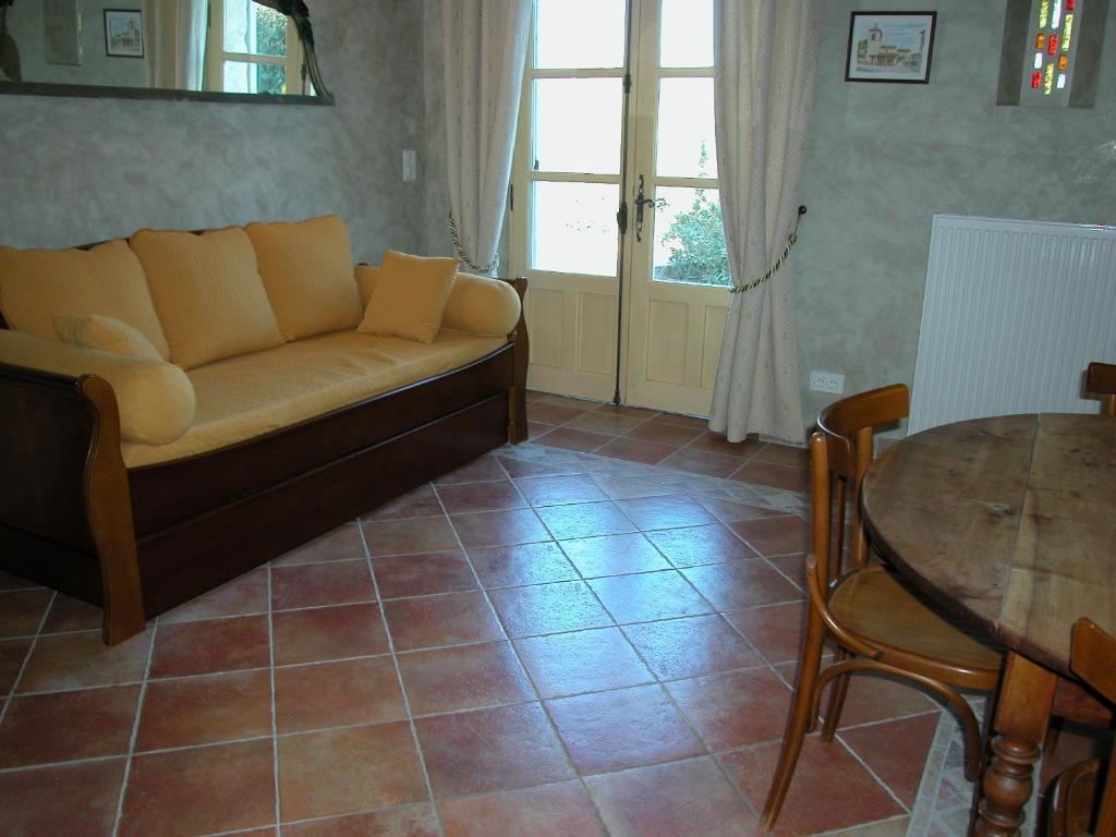Le Mazet De La Dame Bed & Breakfast Barbentane Oda fotoğraf